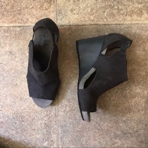 Life Stride Peep Toe Wedge Booties